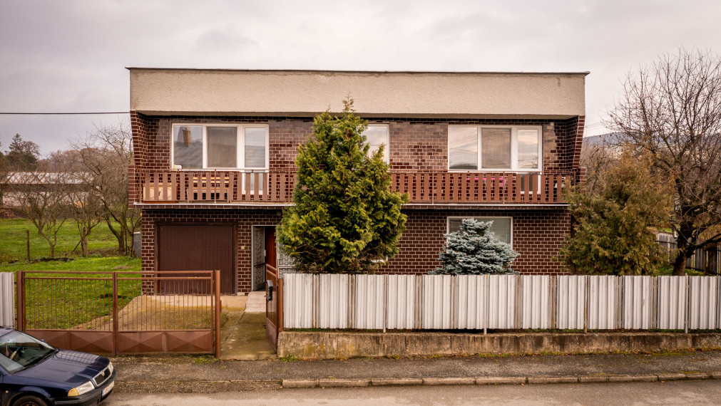 NA PREDAJ DVOJGENERAČNÝ RODINNÝ DOM V OBCI KOŠICKÉ OĽŠANY
