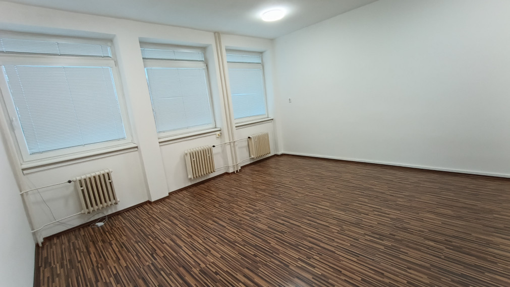 Na prenájom kancelária Nitra - Chrenová