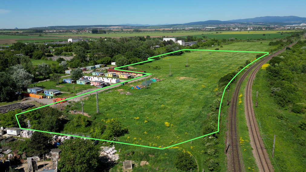 Lukratívny pozemok v priemyselnej zóne Kokšov Bakša 39 351m2