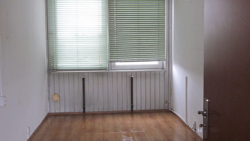 Na prenájom kancelária - sklad nad Jazerom