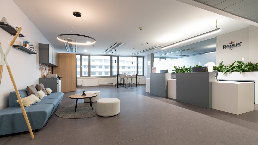 PRÉMIOVÉ kancelárie na mieru  - PRENÁJOM