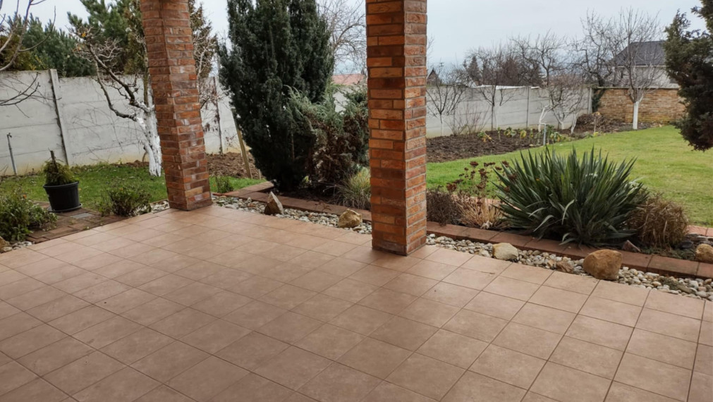 Na prenájom 1 izbový byt Nitra - Zobor s priestrannou terasou