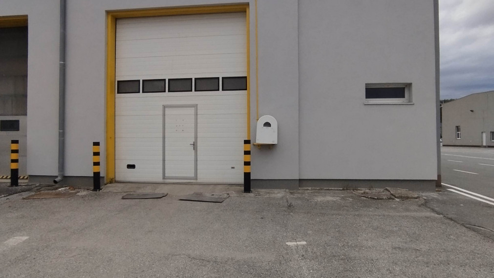 Na prenájom sklad na Strojníckej ul. v Prešove