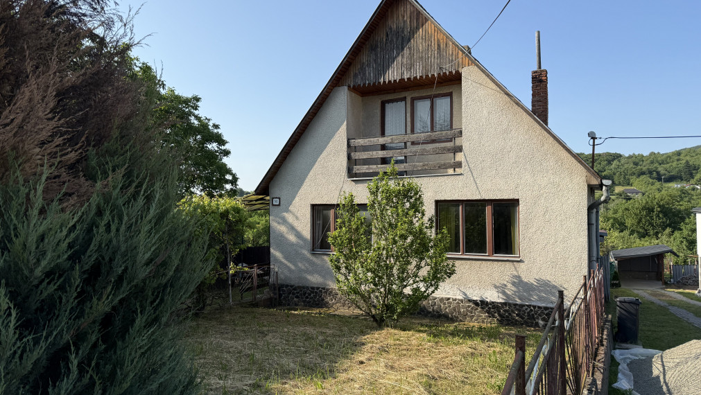 Rodinný dom, Kalša, 1916 m2,