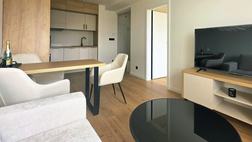 PREDANÝ - Na predaj pekný 2 izbový byt na ulici Krivá, Košice - Juh