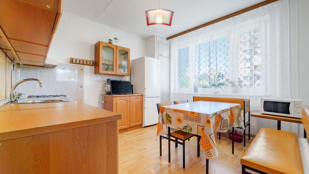 " PREDANÝ " Ponúkame na predaj 2 izbový byt Terasa, Považská ul.