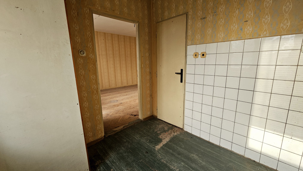 REZERVOVANÝ !!! - PREDAJ 1 IZBOVÝ BYT S LODŽIOU A PIVNICOU, ULICA WATSONOVA, KOŠICE - SEVER