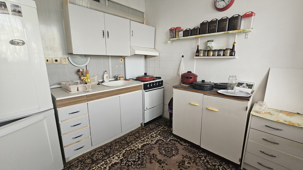 PREDANÝ!!! NA PREDAJ 1 IZBOVÝ BYT S LODŽIOU A PIVNICOU NA ULICI TITOGRADSKÁ, KOŠICE - SÍDLISKO KVP