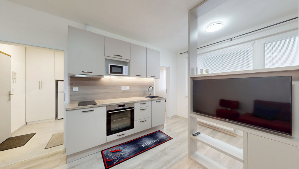 Na predaj pekný, prerobený 1,5 izbový byt, ulica Húskova, Košice - Sídlisko KVP