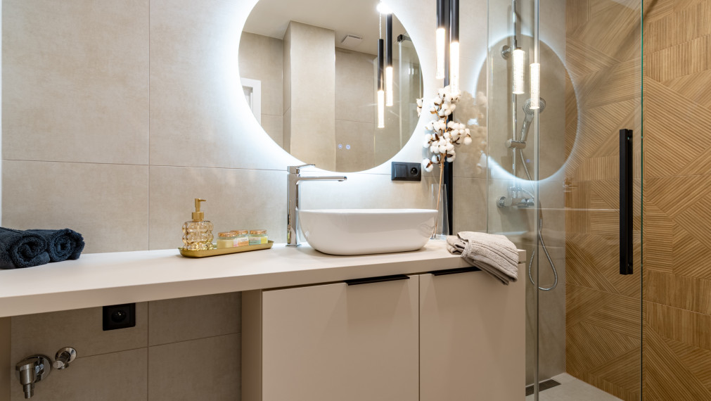 Na predaj pekný 3-izbový byt po rekonštrukcii, ulica Výstaby, Košice - Západ.