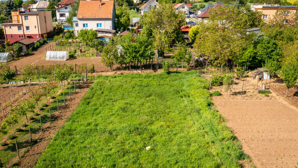 Na predaj stavebný pozemok Trávnica pri Podhájskej