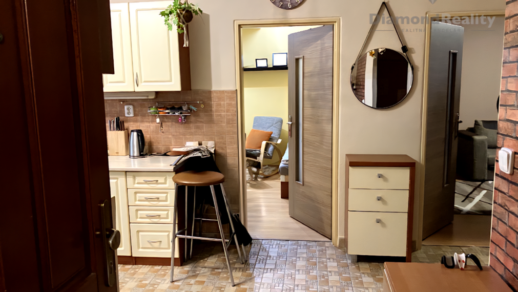 NA PREDAJ 2 IZBOVÝ BYT | 54m² | PO REKONŠTRUKCII | ROŽŇAVA