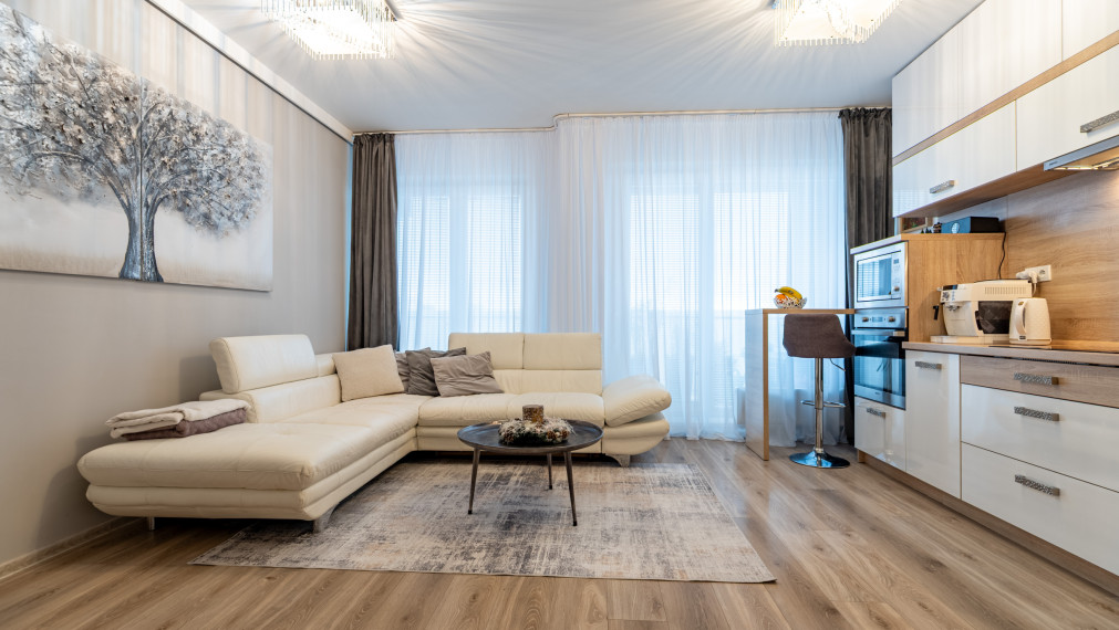 NA PREDAJ PRIESTRANNÝ 3 IZBOVÝ BYT | 80m2 + 17m2 BALKÓN | BOROVICOVÝ HÁJ