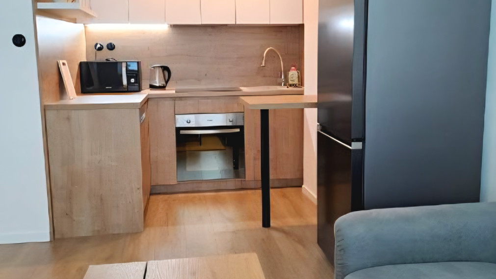 NA PREDAJ KOMPLETNE ZREKONŠTRUOVANÝ BYT | ZIMNÁ ULICA | 40m²