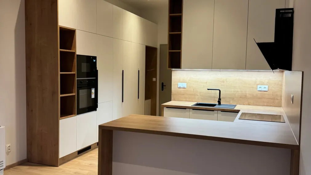 Na predaj 1 izbový byt s predzáhradkou, novostavba, Rovinka.