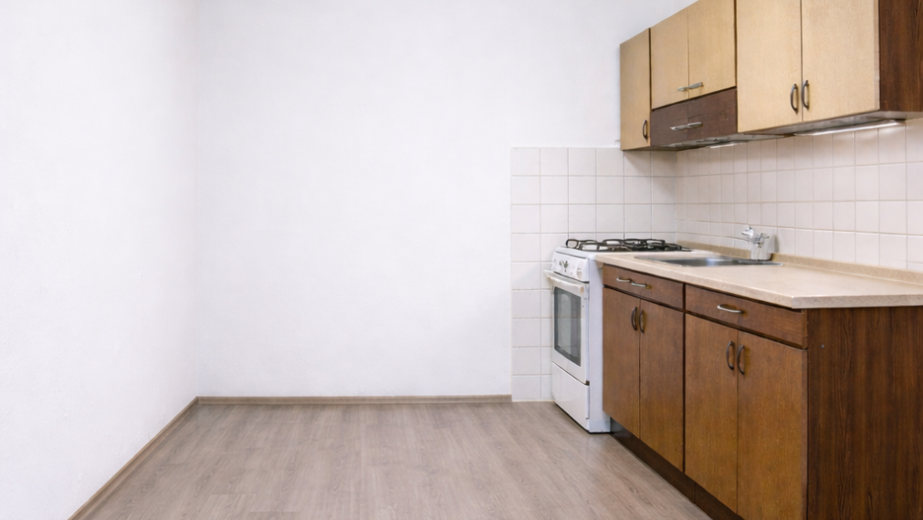 NA PREDAJ 2 IZBOVÝ BYT S KOMOROU NA ULICI KEŽMARSKÁ, KOŠICE - ZÁPAD