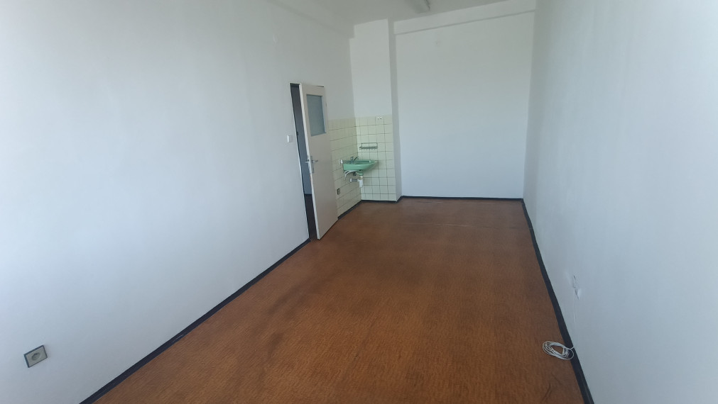 Na prenájom kancelária Nitra Pražská