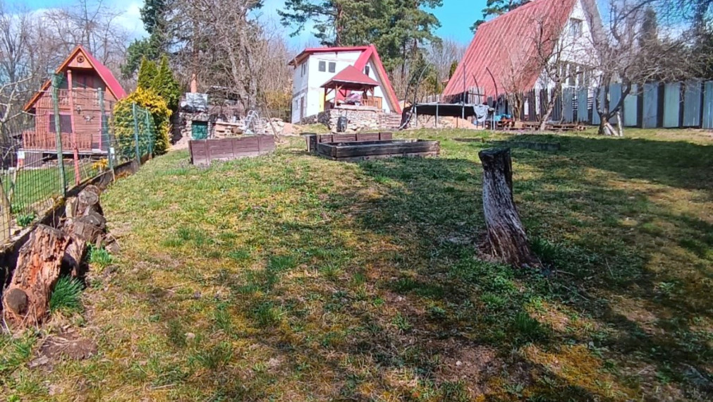 Na predaj murovaná chata , obec Šemša ,Košice  -  Okolie