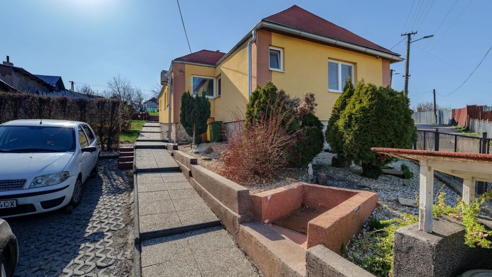 Ponuka na predaj 3 izbový Rodinný dom Hrčeľ, okr. Trebišov