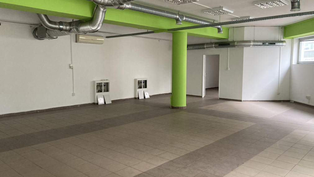 Na prenájom obchodný priestor 170 m² v Nitre – ideálne pri autobusovej stanici