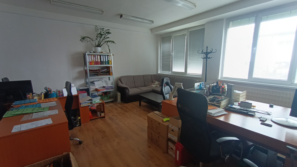 Na prenájom kancelária Nitra Pražská