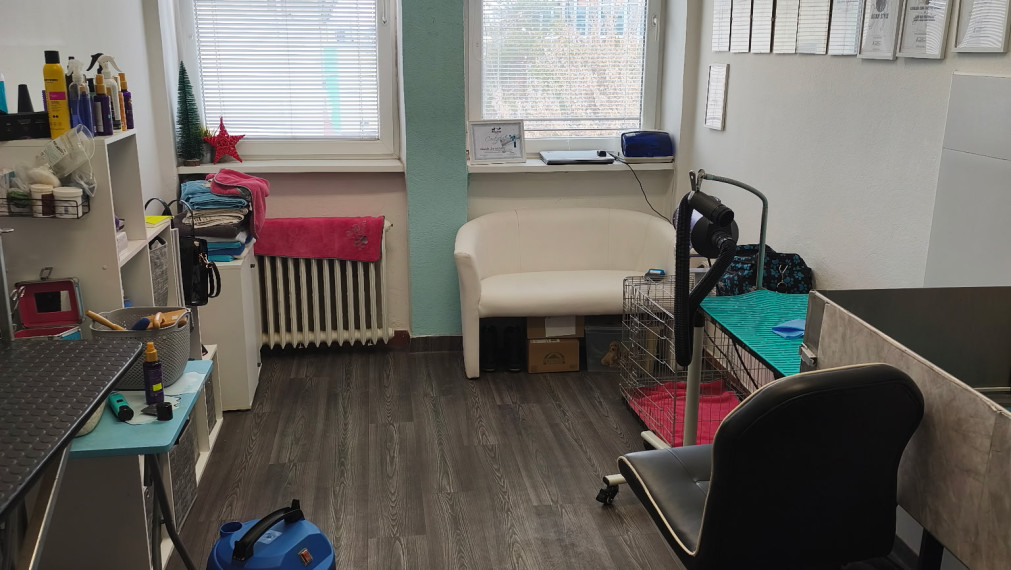 Na prenájom kancelárie s umývadlom v centre Nitry