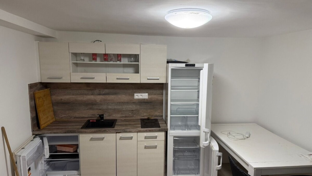 Na prenájom apartmány, ubytovňa Senec
