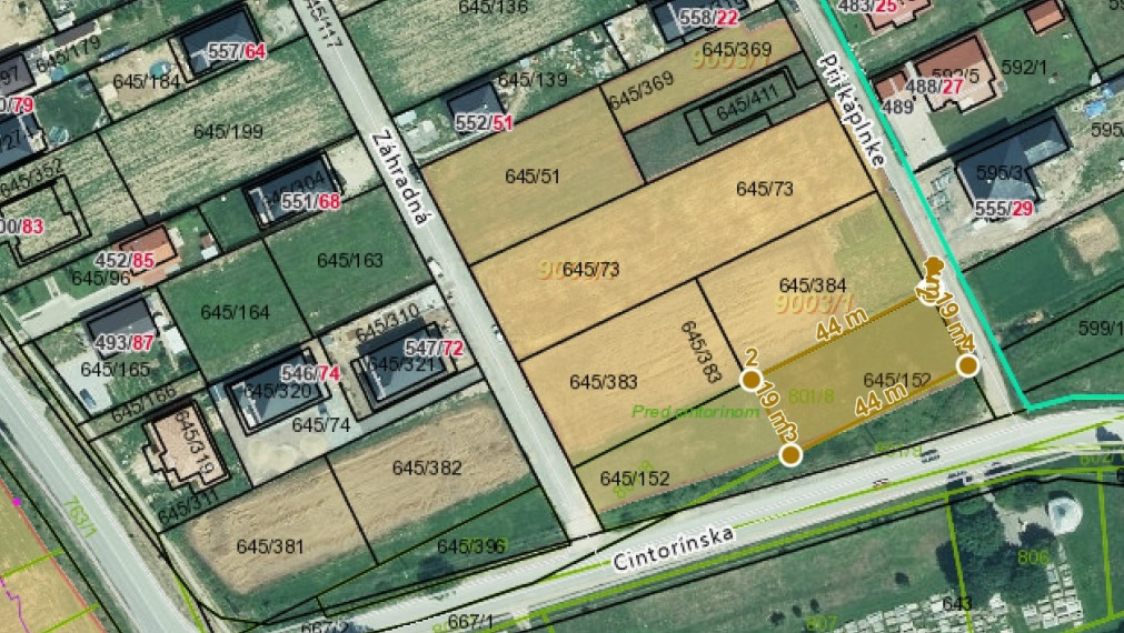 Na predaj pozemok na výstavbu RD – Geča (Košice okolie), 825 m2