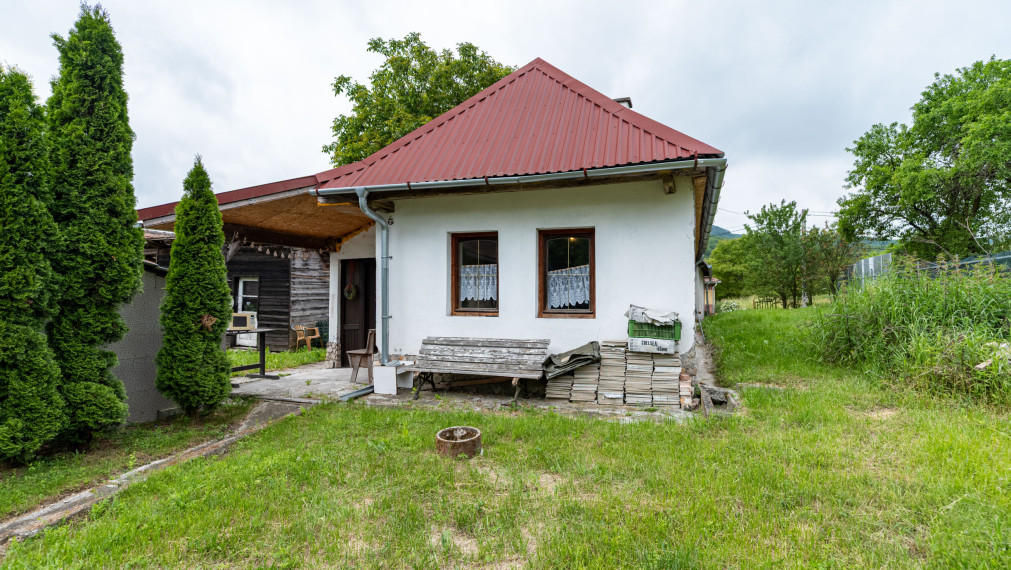 NA PREDAJ ZREKONŠTRUOVANÝ RODINNÝ DOM V OBCI HOLLÓHÁZA