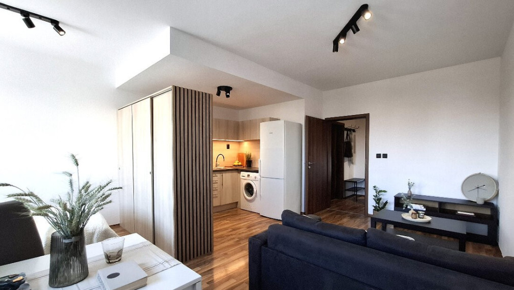 Na prenájom zariadený 1 izbový byt, balkón, Vansovej, Trnava