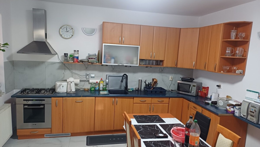 Na prenájom 2 samostatné izby v rodinnom dome, Krakovany