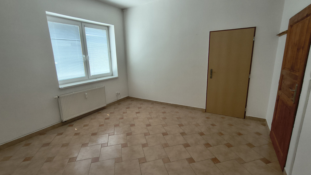 Na prenájom komerčný priestor Nitra - Dolné Krškany
