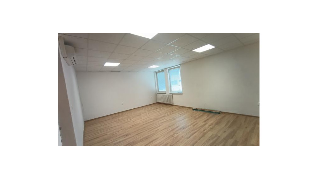 REZERVOVANÉ! Na prenájom 37 m2 kancelária v centre mesta