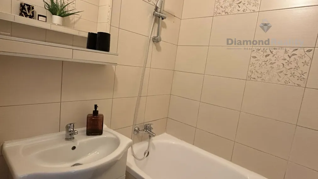 Na prenájom zariadený 2 izbový byt balkón Hospodárska Trnava