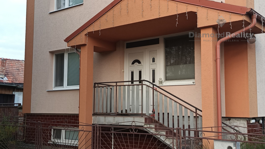 Ponúkame na predaj útulný rodinný dom v obci Beladice – ideálne bývanie pre rodinu!