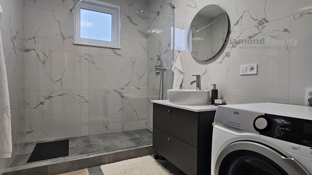 Na prenájom 2 izbový byt na Inoveckej ulici, Košice - Západ