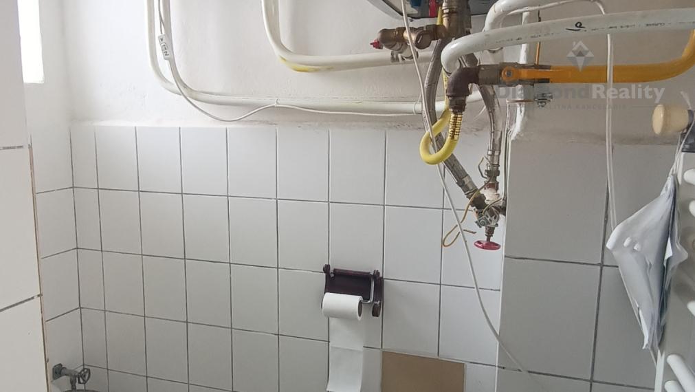 Na prenájom priestranná kancelária s parkovaním za skvelú cenu Nitra