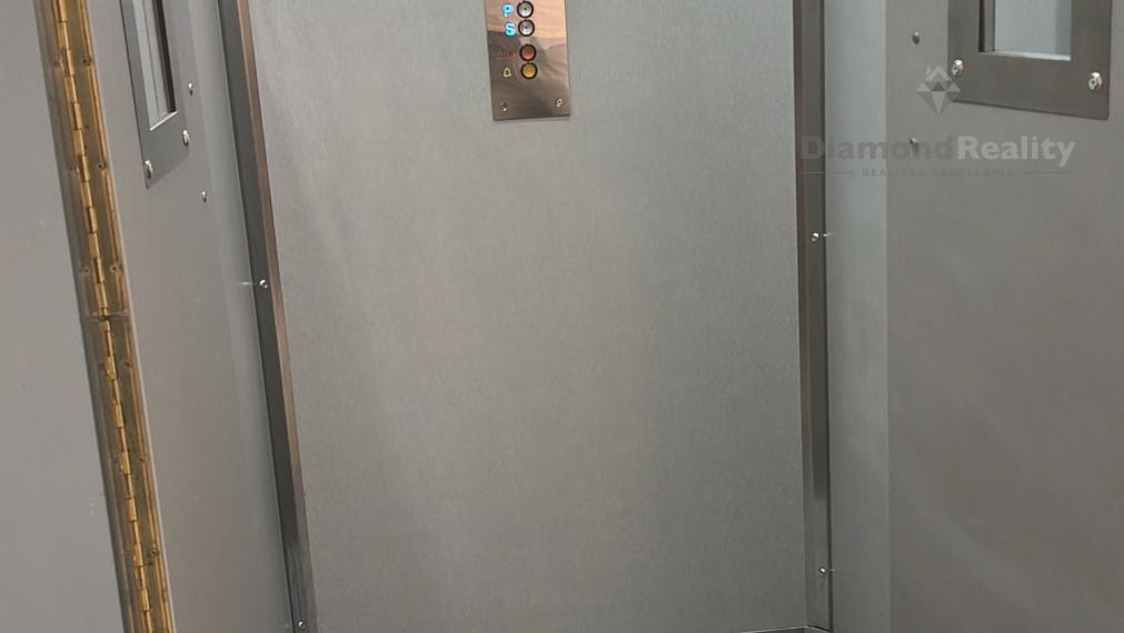 Na predaj 2 izbový byt Levice Ľanová ulica