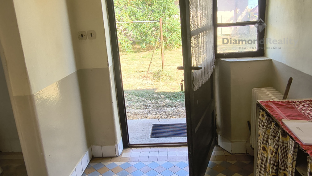 3-izbový rodinný dom s pozemkom 10 118 m² v Cabaj-Čápore – Pereš