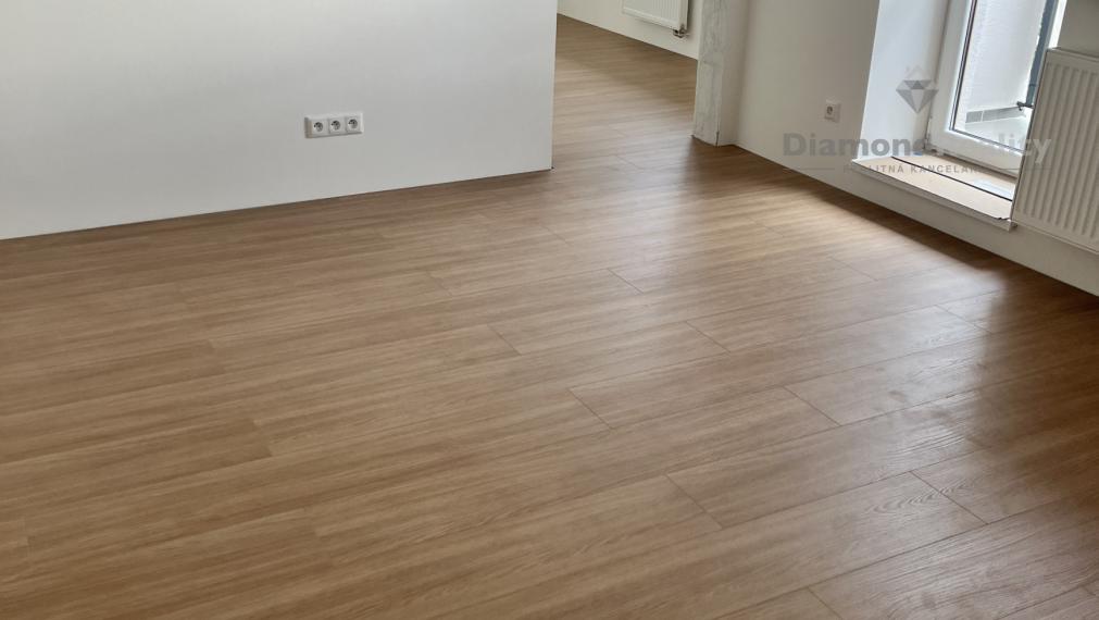 NA PRENÁJOM – MODERNÝ 2-IZBOVÝ BYT VO VEĽKOM ZÁLUŽÍ