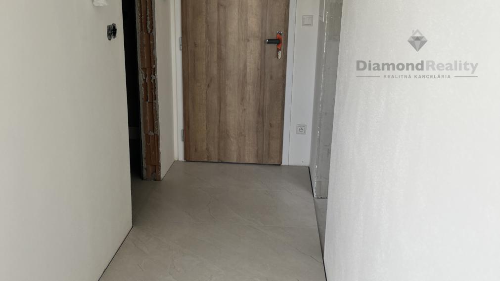 NA PRENÁJOM – MODERNÝ 2-IZBOVÝ BYT VO VEĽKOM ZÁLUŽÍ