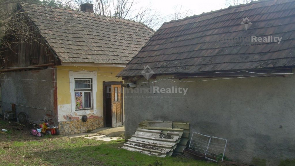 Na predaj starší rodinný dom v obci Telkibánya ( Maďarsko ) - 8 km od obce Kechnec,