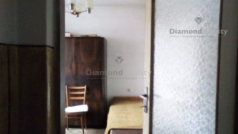 NA PREDAJ RODINNÝ DOM, Cerová