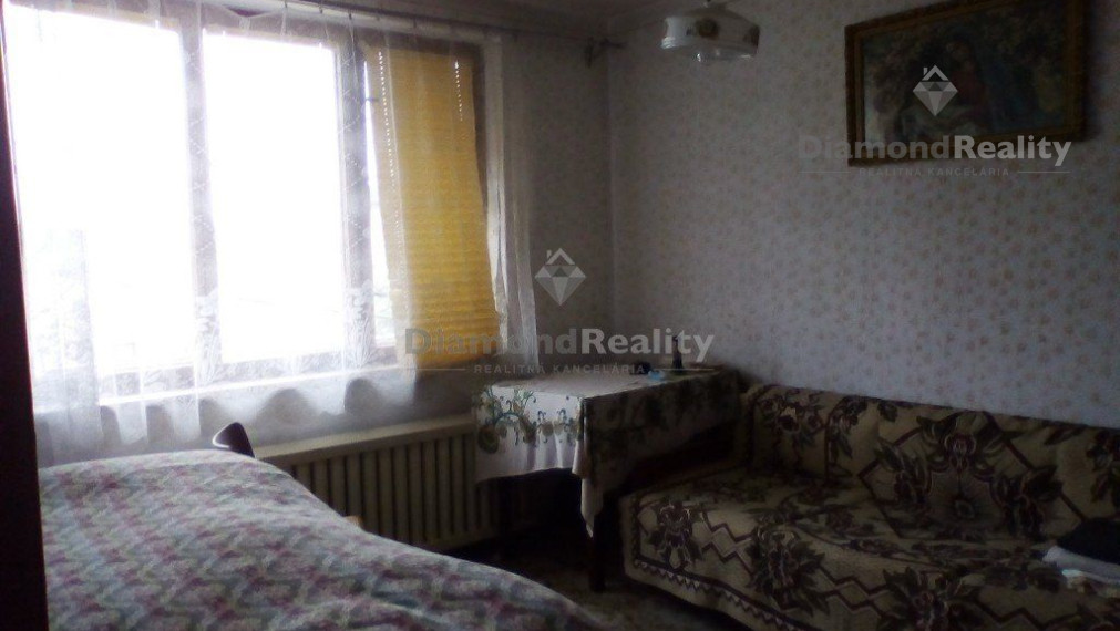 NA PREDAJ RODINNÝ DOM, Cerová