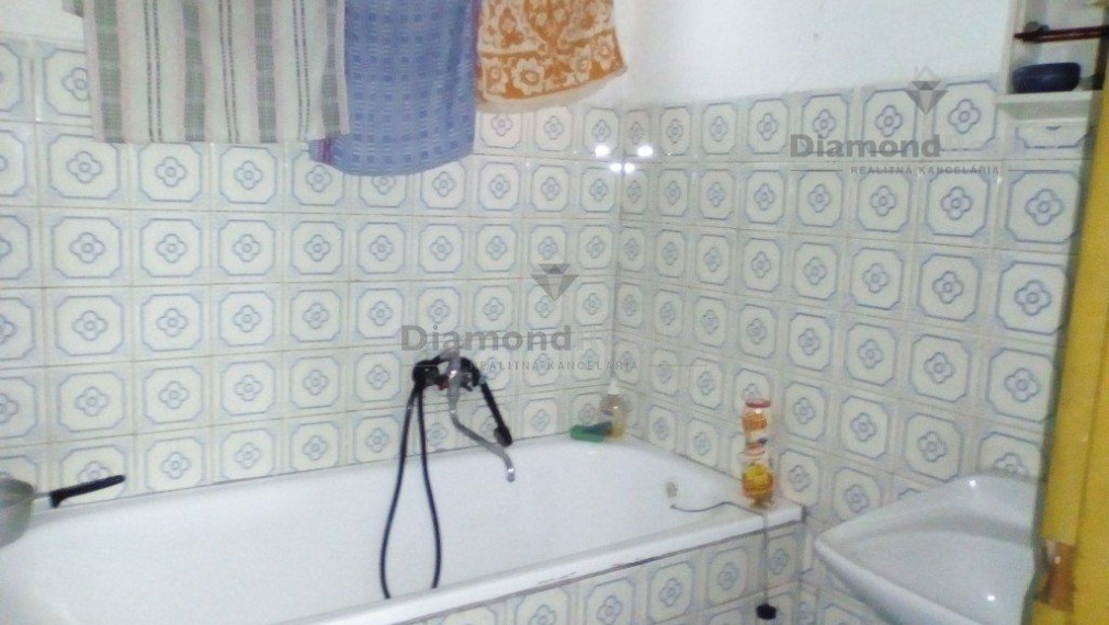 NA PREDAJ RODINNÝ DOM, Cerová