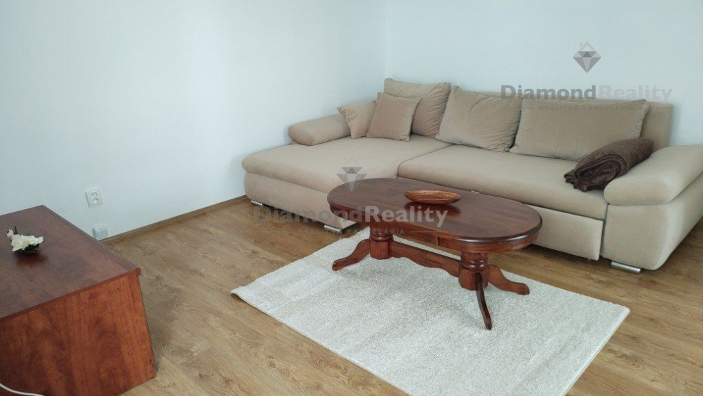 Na prenájom luxusný rodinný dom s nádherným výhľadom Nitra - Zobor