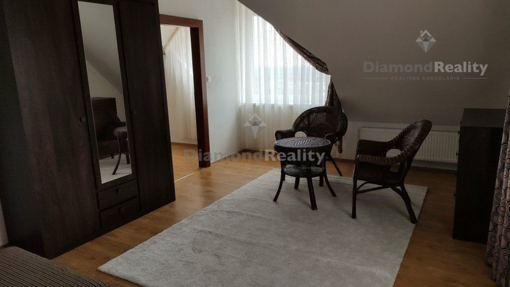 Na prenájom luxusný rodinný dom s nádherným výhľadom Nitra - Zobor