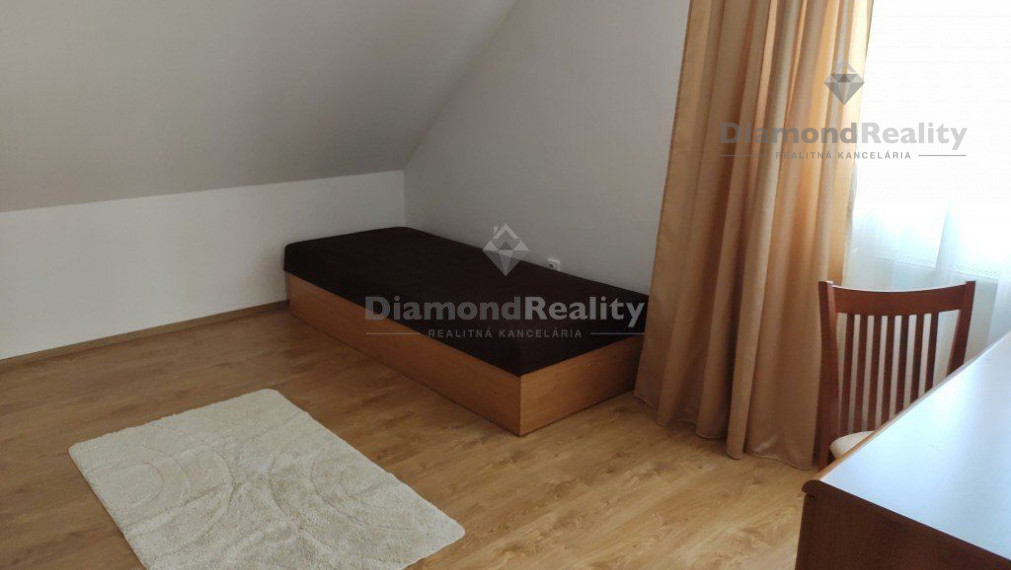 Na prenájom luxusný rodinný dom s nádherným výhľadom Nitra - Zobor