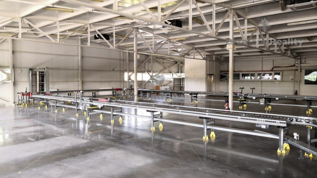 Na predaj logisticko-priemyselná budova v Malom  Šariši