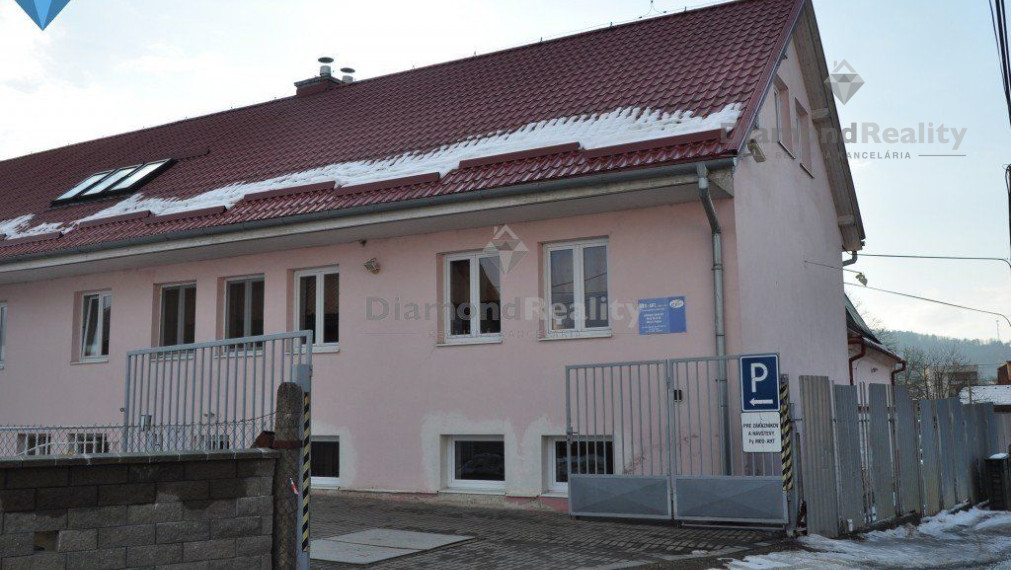 Na predaj logisticko-priemyselná budova v Malom Šariši